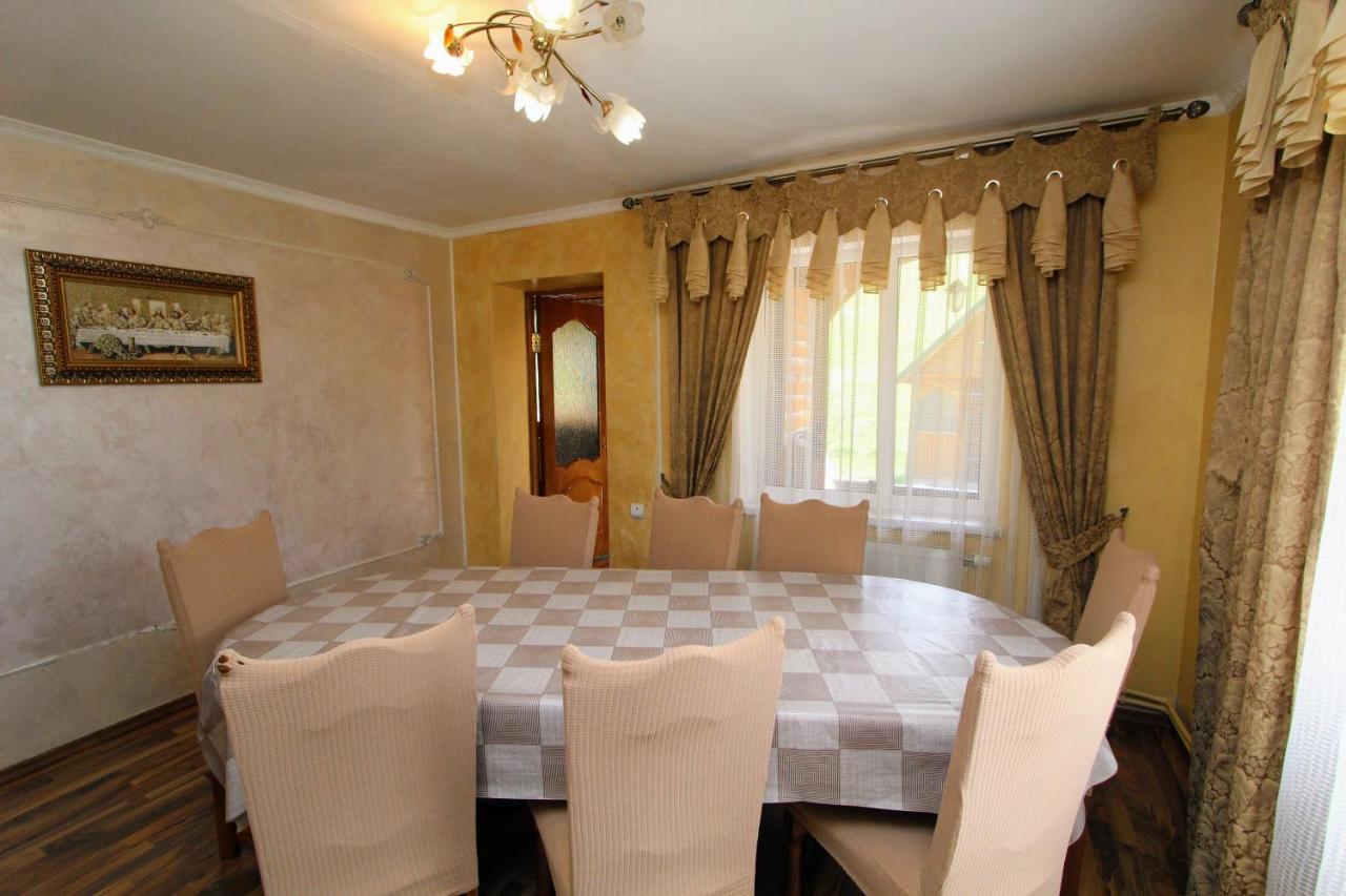 Cottage "Kliverent" Γιαρέμτσε Εξωτερικό φωτογραφία