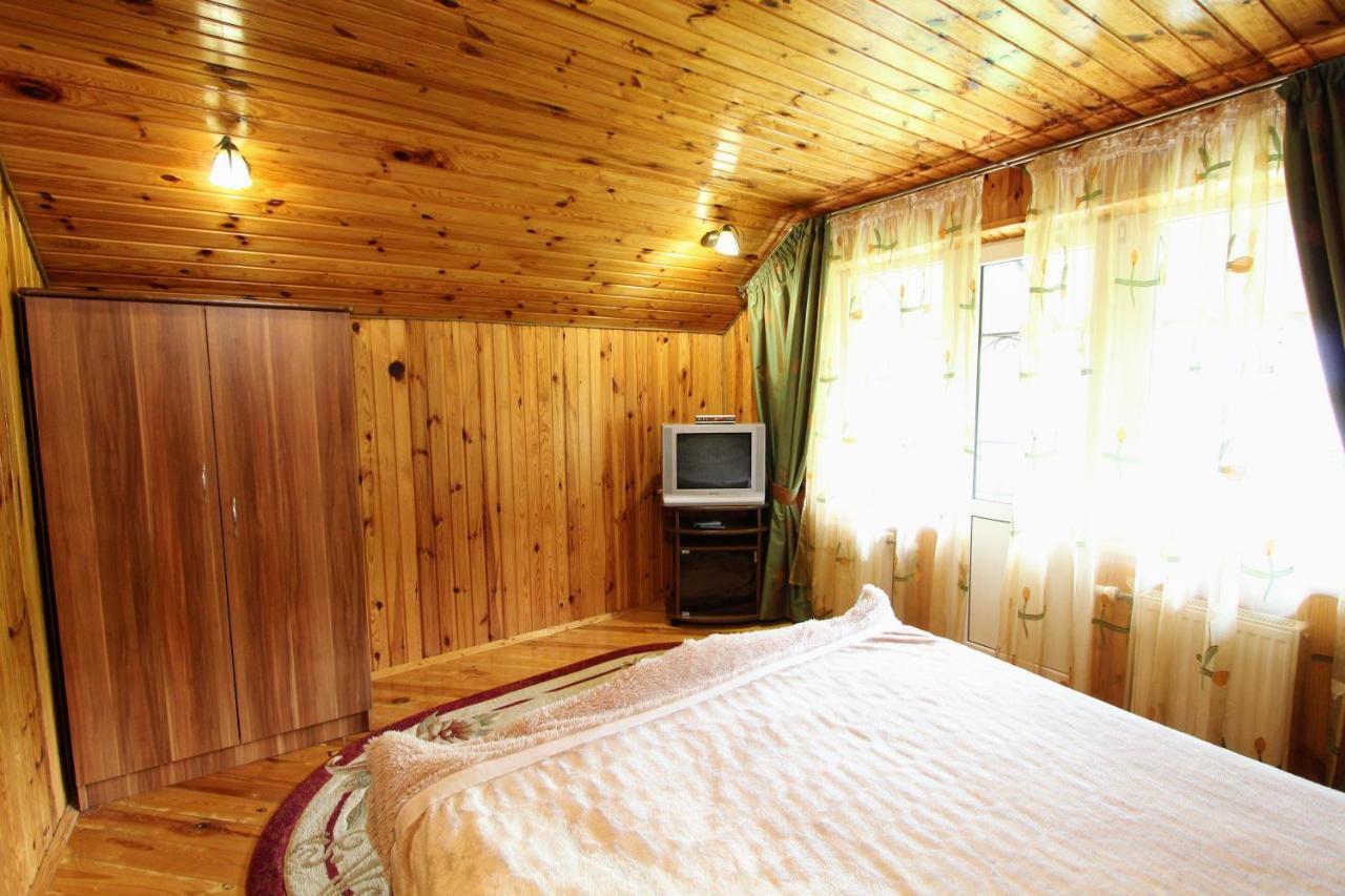 Cottage "Kliverent" Γιαρέμτσε Εξωτερικό φωτογραφία
