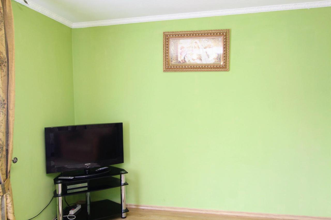 Cottage "Kliverent" Γιαρέμτσε Εξωτερικό φωτογραφία