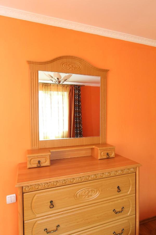 Cottage "Kliverent" Γιαρέμτσε Εξωτερικό φωτογραφία